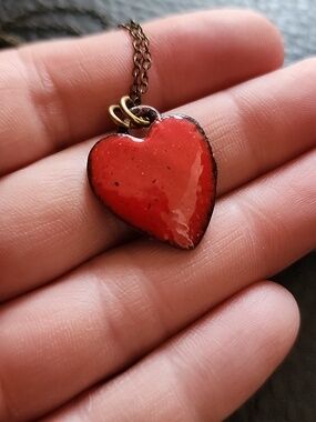 Red Heart Pendant Necklace - Classic Women's Jewelry